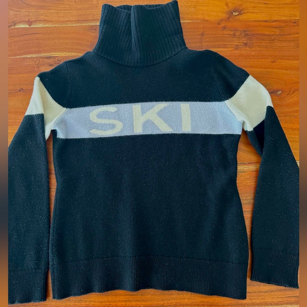 Perfect Moment Ski Sweater Sz Medium